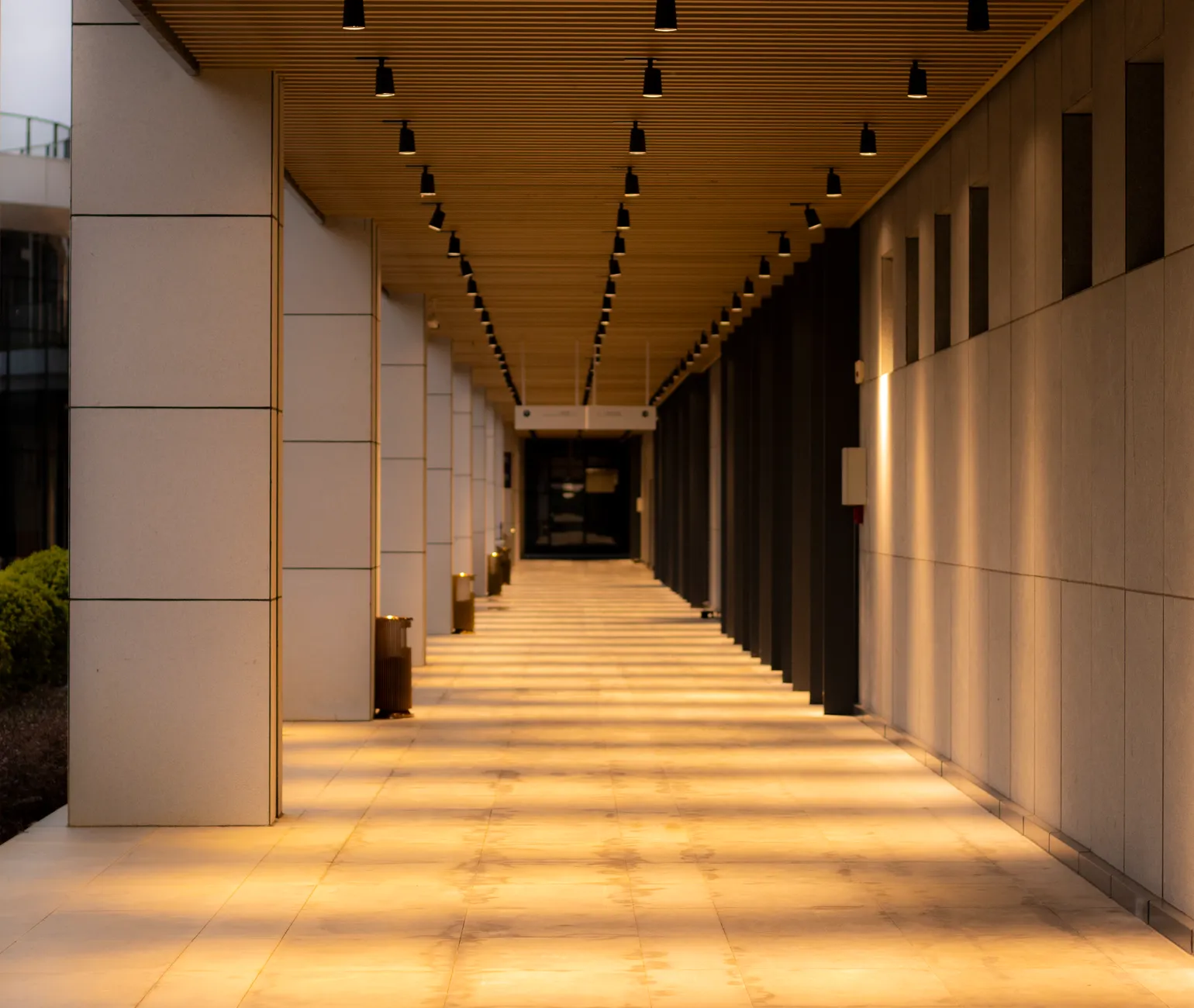城市道路照明工程灯具选型对比：钠灯与LED节能方案正文配图 1