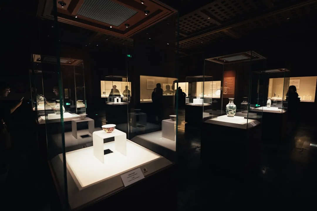瑞旺照明LED路灯与钠灯在市政工程中的综合性能对比封面图