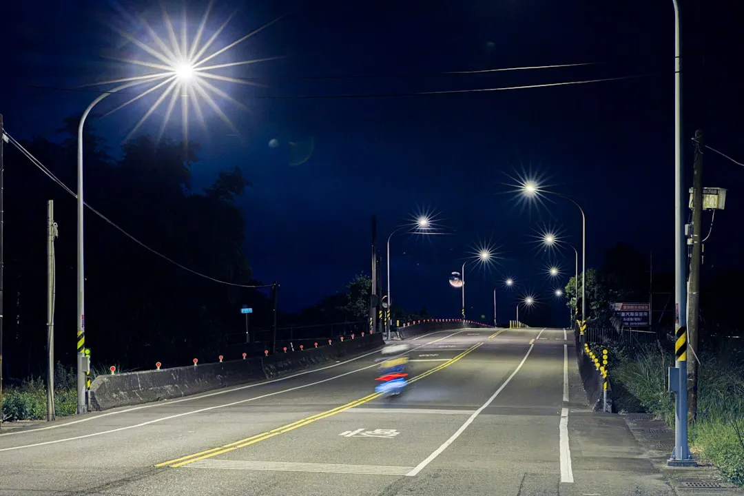 高邮道路照明灯杆选型要点及防腐工艺对使用寿命的影响